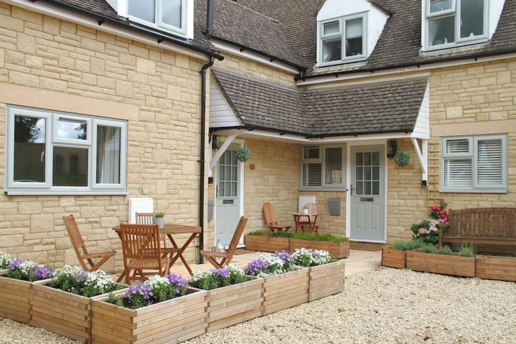Owl Cottage - Cosy Cotswolds Stone Escape, Dog Friendly Wyck Rissington Exterior foto